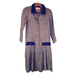 Straight out of Clueless! 1990's vintage plaid dress velvet trim pleated